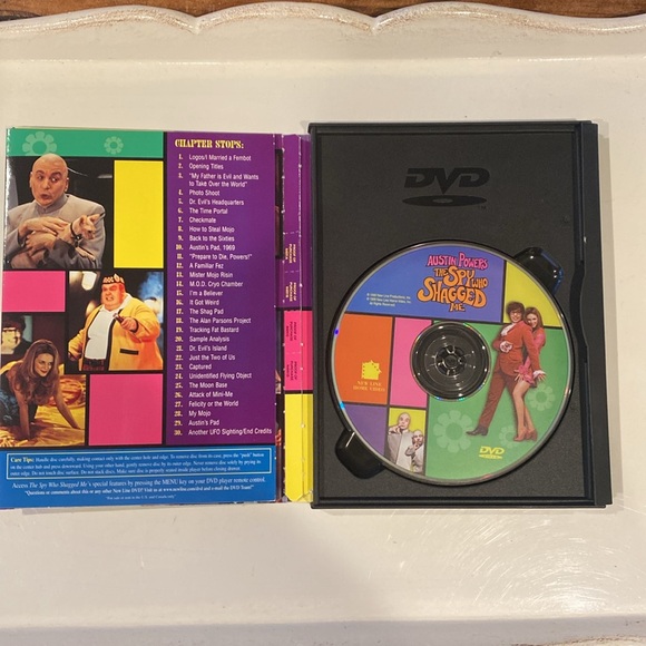 Austin Powers Platinum Series Box Set DVD - 1997 and 1999 Movies - Picture 8 of 12